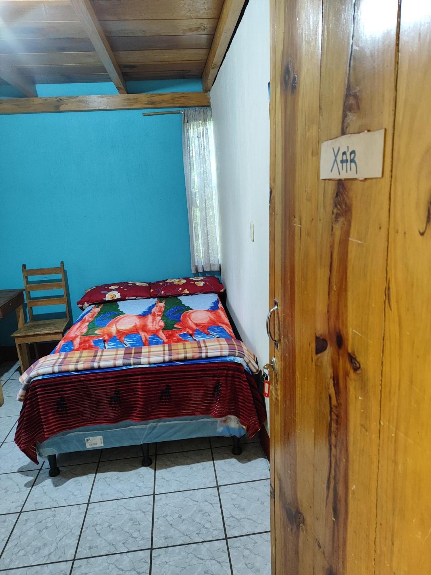 Posada Mana San Juan La Laguna Room photo