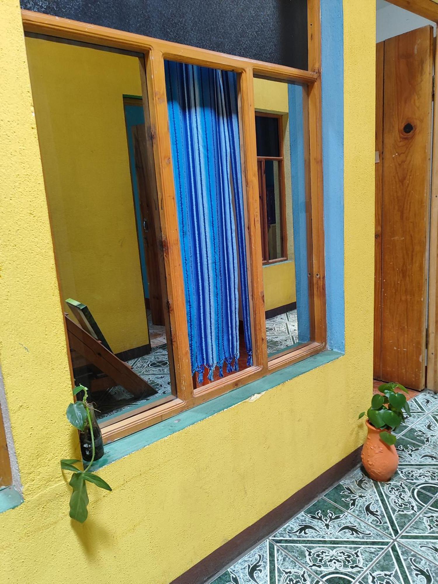 Posada Mana San Juan La Laguna Room photo